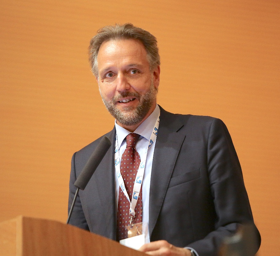 speaker image